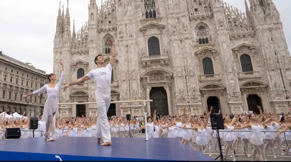 ballo_milano060925_1