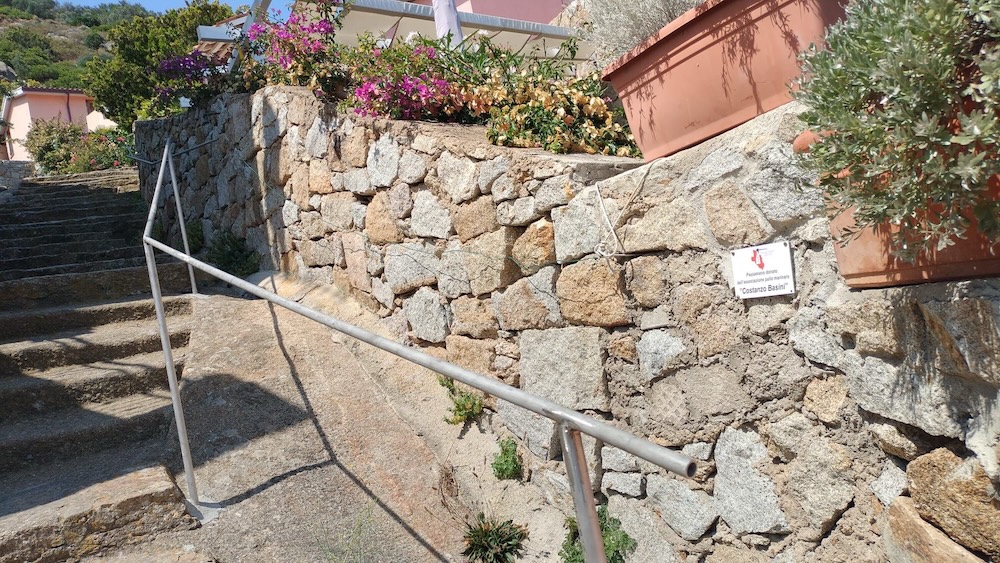 passamano_via_asilo070825_1