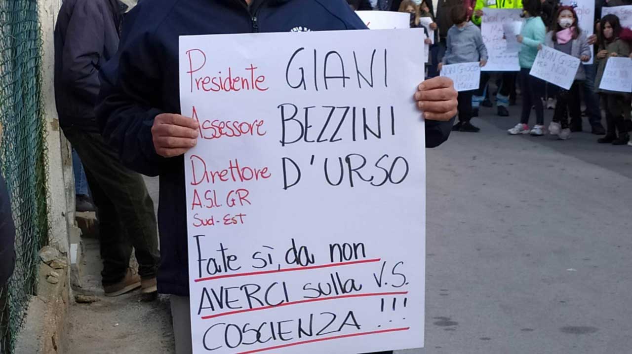 protesta sanita isola del giglio giglionews