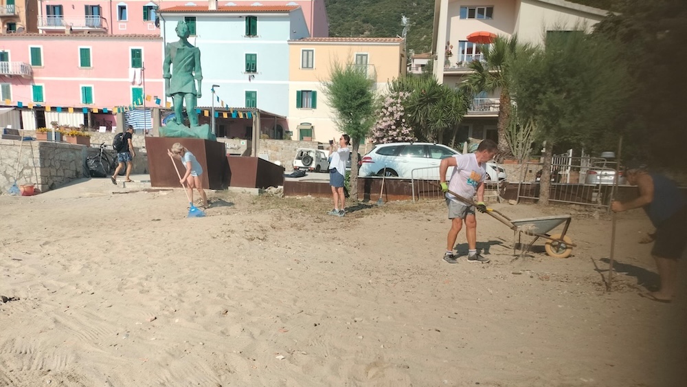 pulizia_spiaggetta270626_4