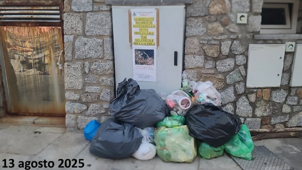 spazzatura_molo_rosso130825